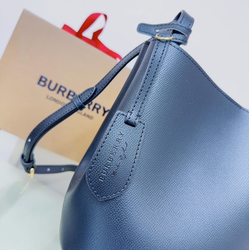 Bv*b*rry hobo bags